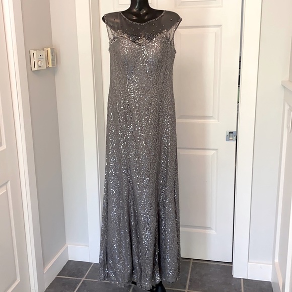 Grey, full-length beaded evening gown - Picture 1 of 4